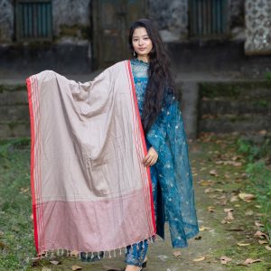 Ladies shwle/chador- Golden - Image 3